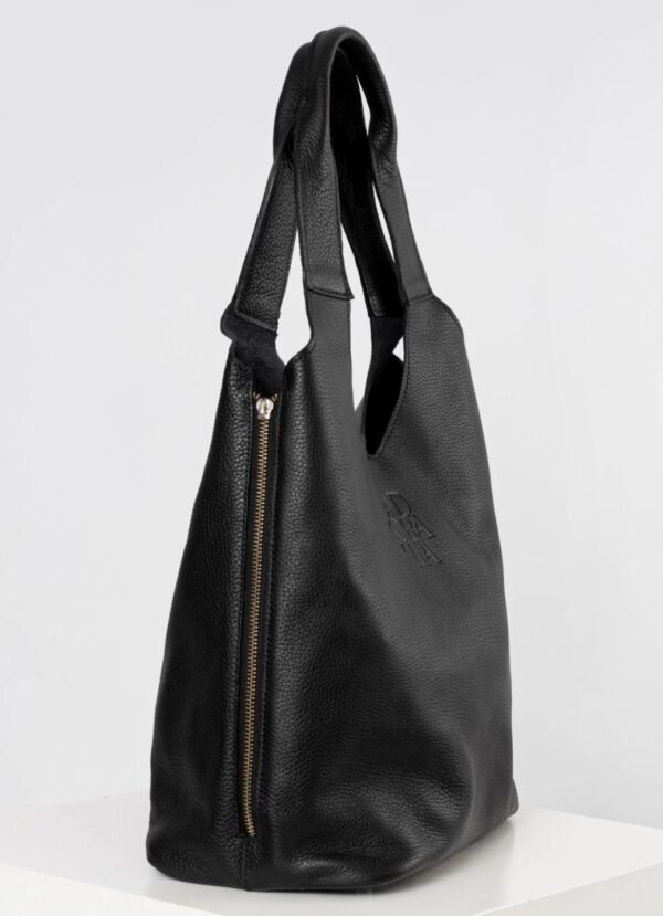 WhatsApp Image 2026-04-26 at 22.24.35 Cartera Yoko