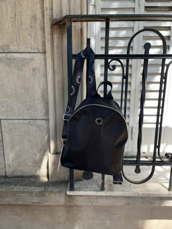 WhatsApp Image 2026-04-26 at 22.27.20 (1) Mochila Indiana Shine