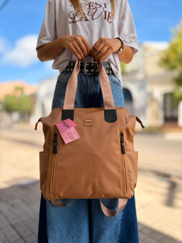 WhatsApp Image 2026-04-26 at 22.36.35 Mochila/bolso Joaco