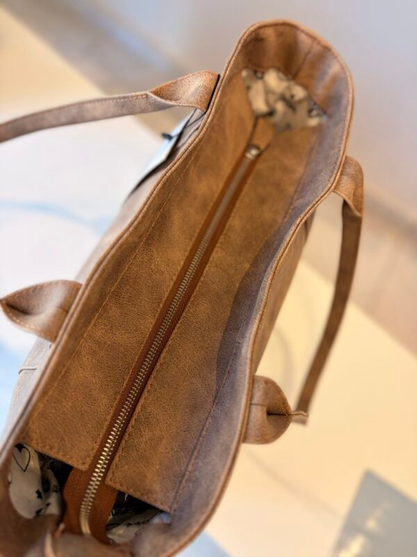 Cartera Liz
