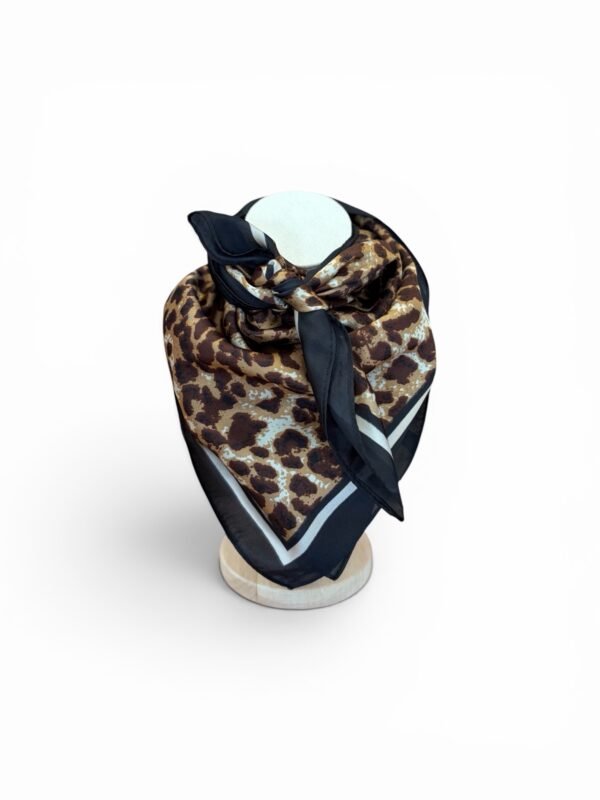 Pañuelo Roar 70x70
