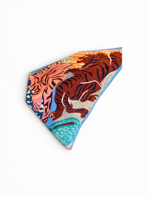 Pañuelo tiger 70x70
