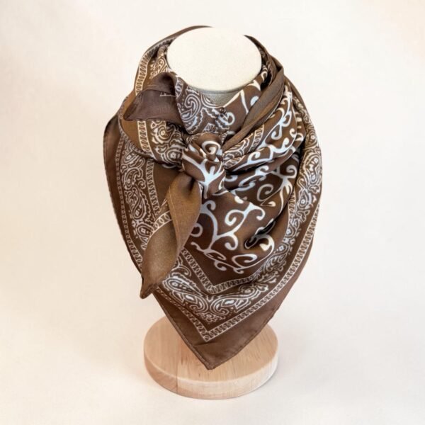 Pañuelo Brown 70x70